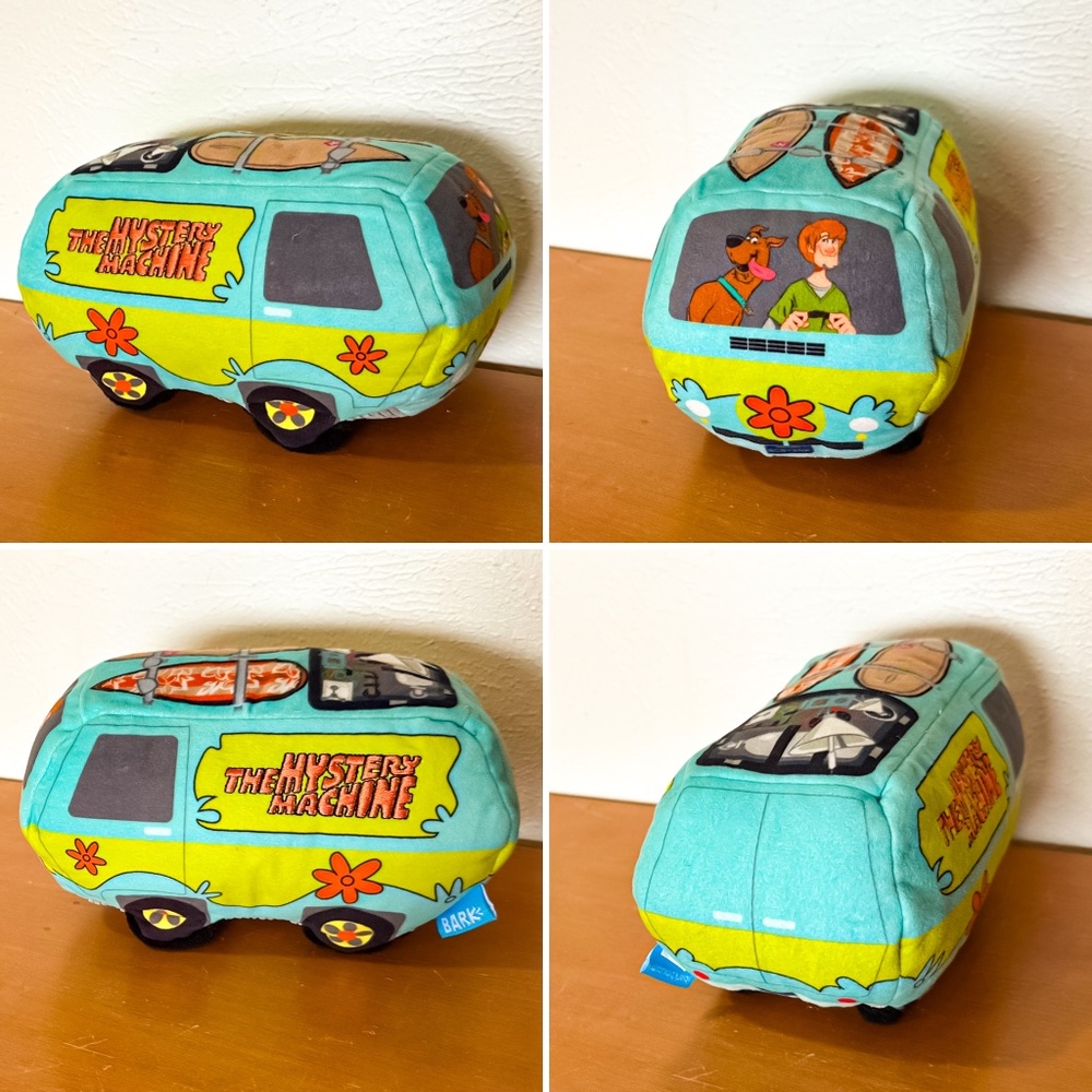 Scooby-Doo Mystery Machine dog toy